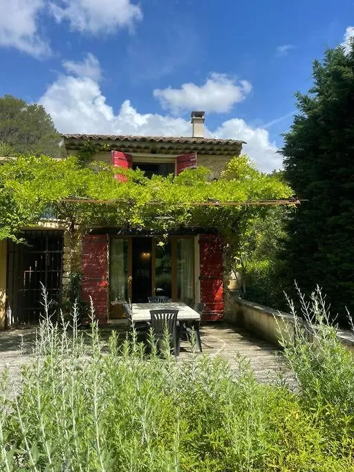 Maison Provencale Avec Piscine En Bord De Ruisseau Lafare 0*,  France
