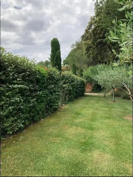 Maison Provencale Avec Piscine En Bord De Ruisseau Lafare 0*,
