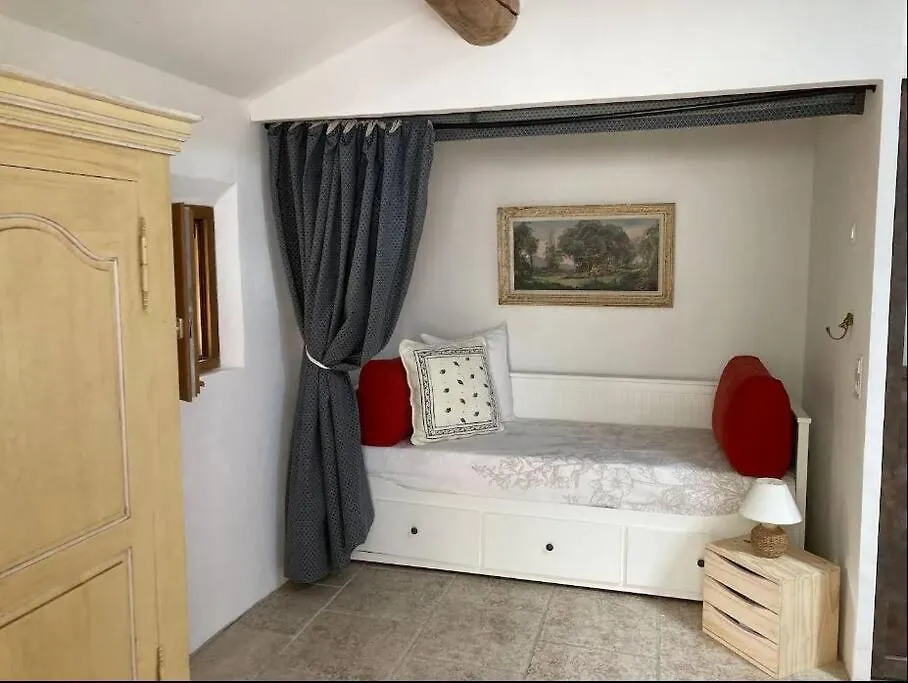 Maison Provencale Avec Piscine En Bord De Ruisseau Lafare Dom wakacyjny